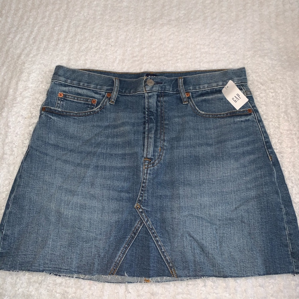 BRAND NEW GAP DEMIN SKIRT